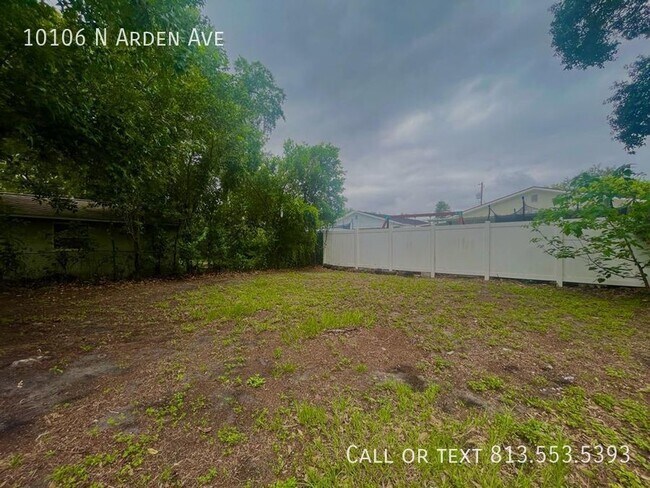 Building Photo - 10106 N Arden Ave