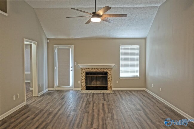 Building Photo - 212 Turnbrook Dr SW