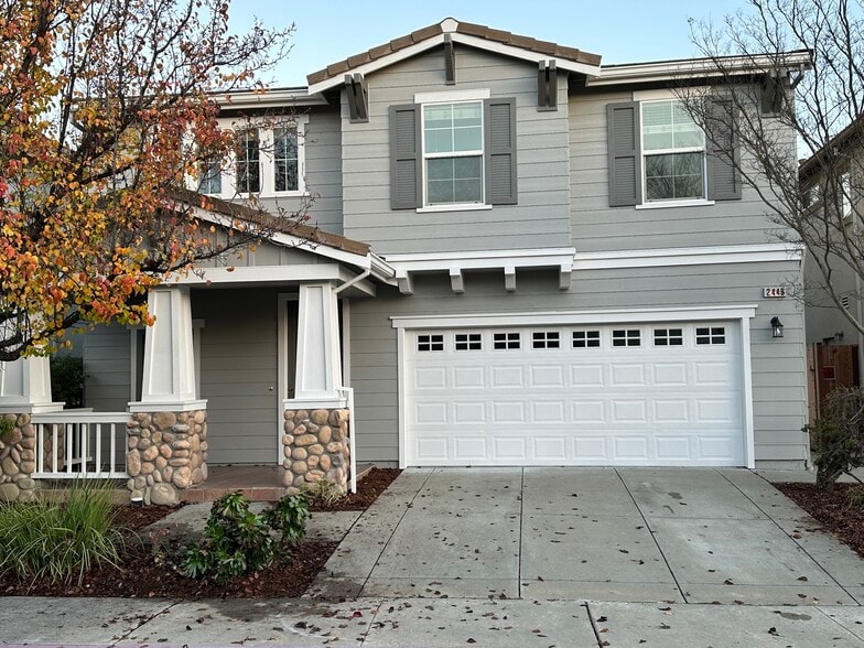Primary Photo - 2449 Milford Dr