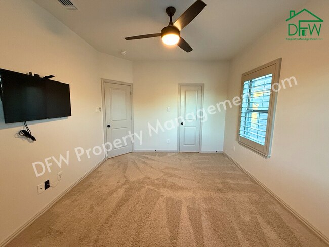 Building Photo - Spacious 3-Bedroom Townhome in Prime Arlington Location – Stylish, Modern, and Move-In Ready!