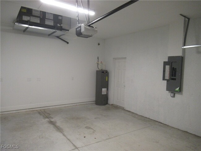 Building Photo - 2026 NE 25th St