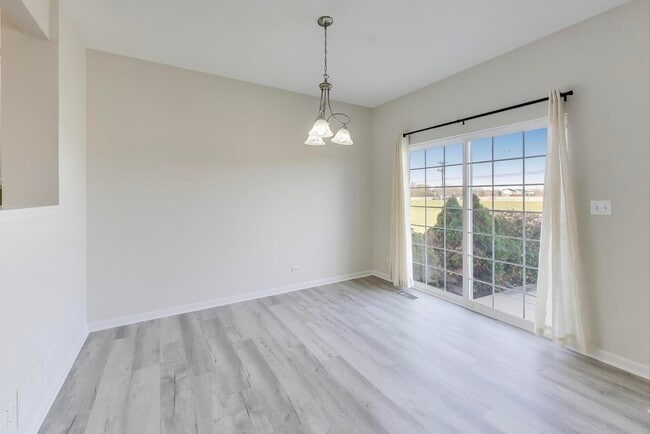 Building Photo - 23927 McMullin Cir