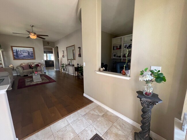 Building Photo - 92 Liberty Ln