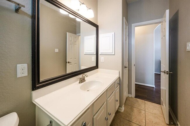 Building Photo - 25227 Hawthorne Blossom Dr