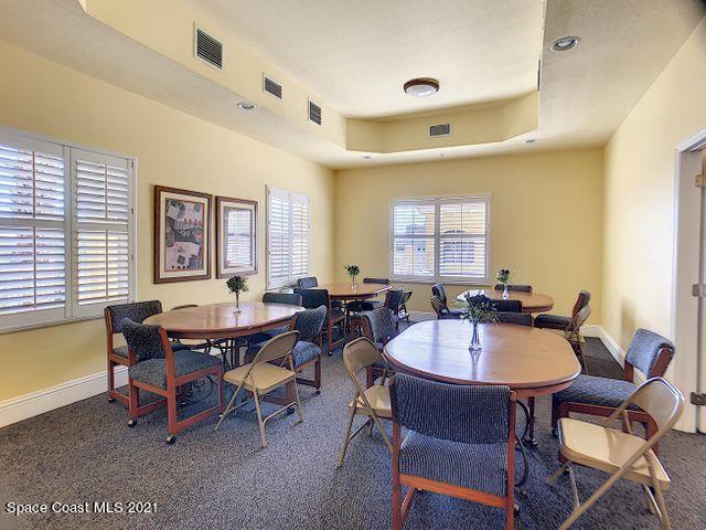 Building Photo - 93 Delannoy Ave