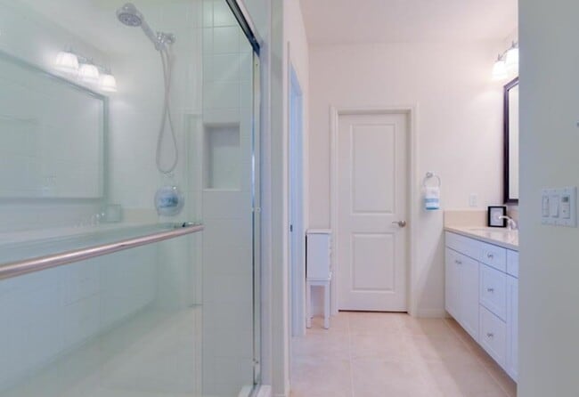 Building Photo - Gorgeous home in Irvine's most desirable Village of Stonegate