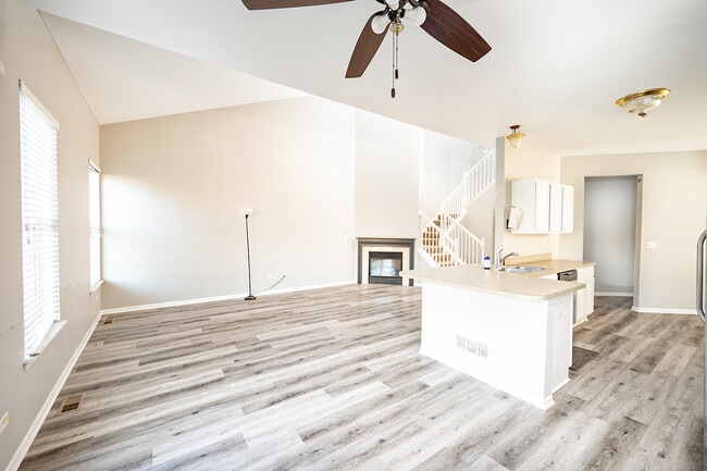 Building Photo - 511 Maggie Ln