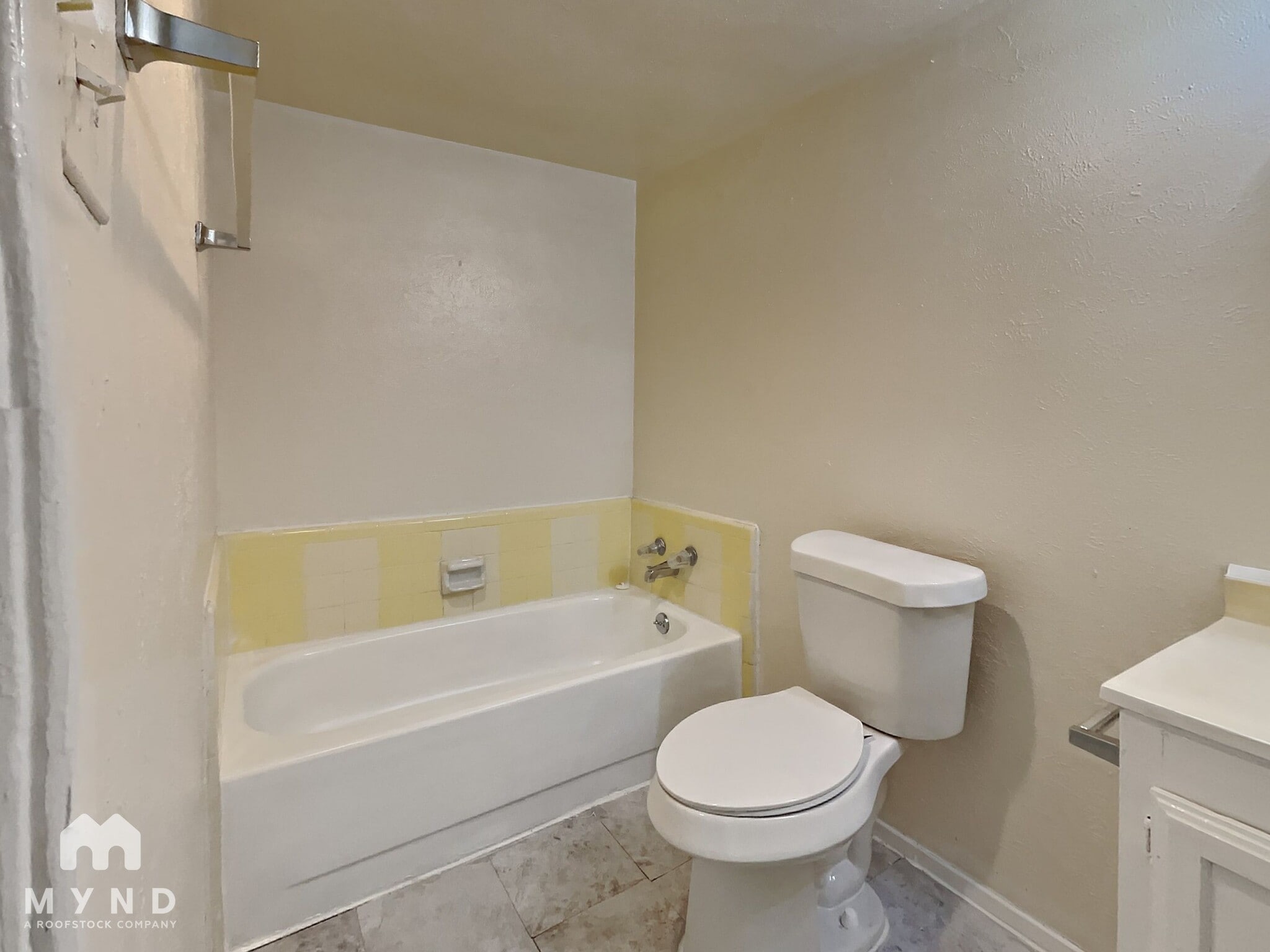 Building Photo - 14006 Pinewest Ct