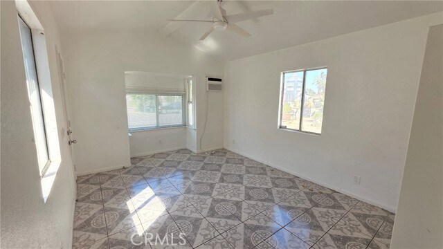 Building Photo - 210 S Main St