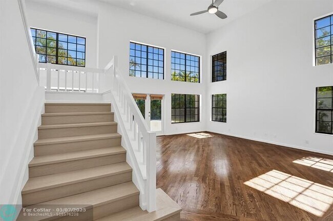 Building Photo - 2622 NW 49th St