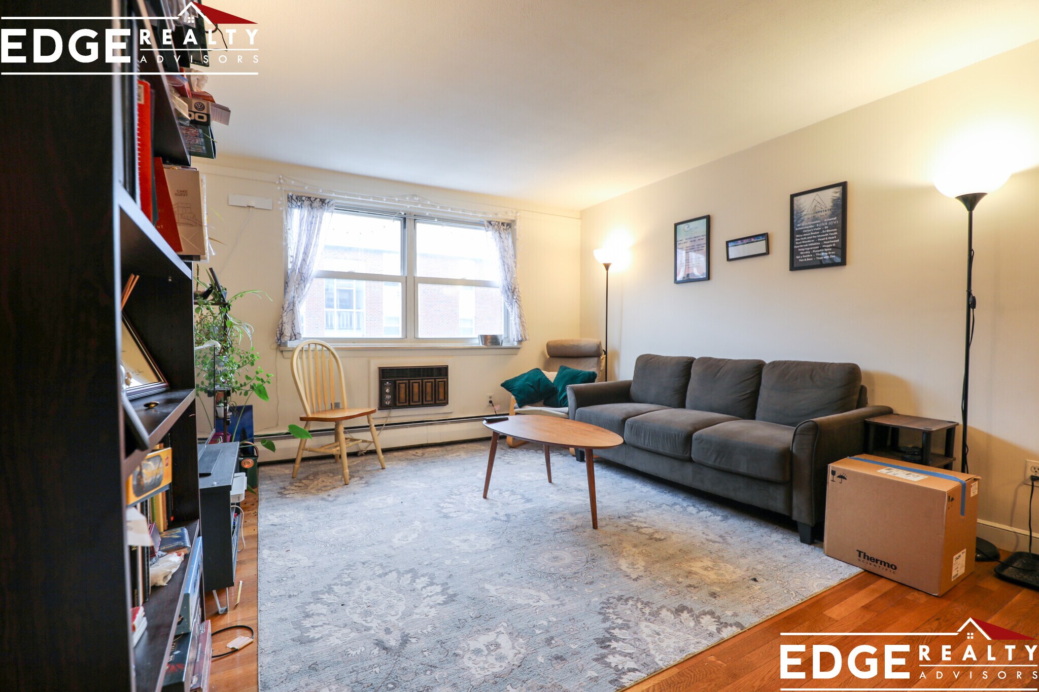 Building Photo - 11 Commonwealth Ct