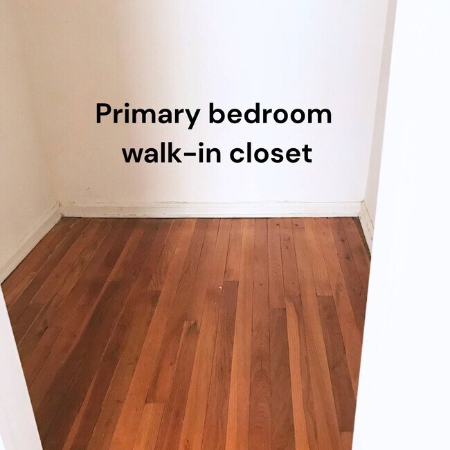 Building Photo - 1199 E 53rd St