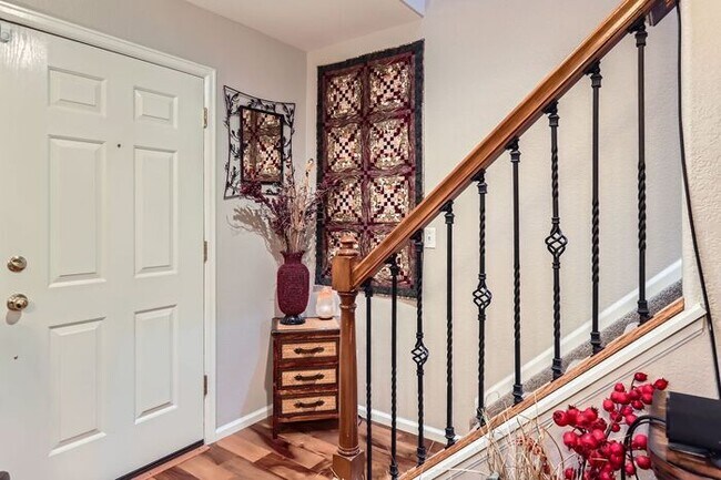 Building Photo - Updated 4-Bedroom with Serene Outdoor Spac...