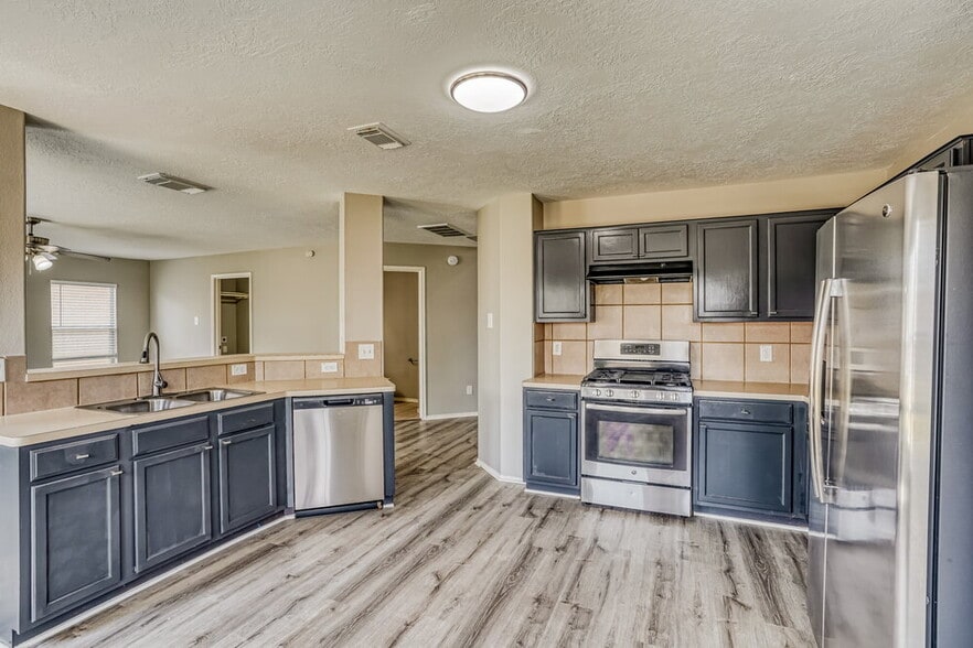 Building Photo - 7318 Cypress Pr Dr