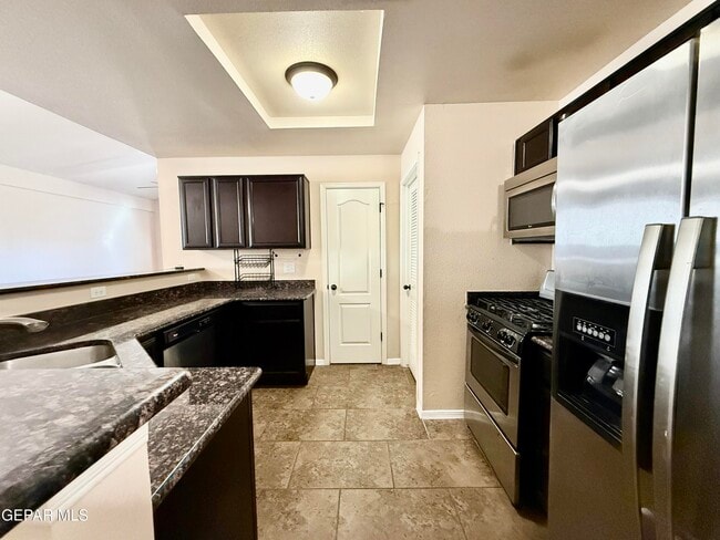 Building Photo - 11353 Bullseye St