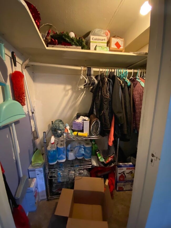 Building Photo - Spacious, Quiet N. Berk. House w/ a Large Private Backyard