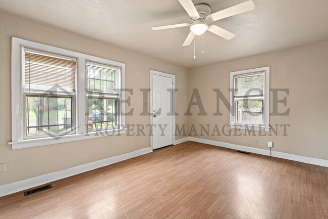 Building Photo - 412 N Lorraine Ave