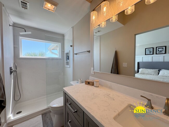 Building Photo - Stunning Waterfront 2BR/2.5BA Townhome wit...