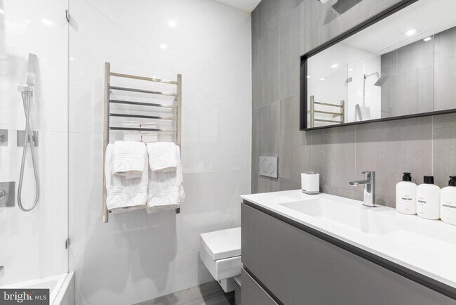 Building Photo - 2243 40th St NW