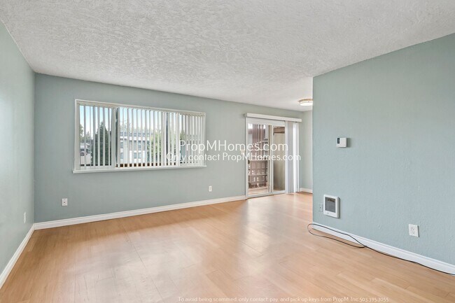 Primary Photo - Well-Located Tigard Apartment – Cozy, Clea...