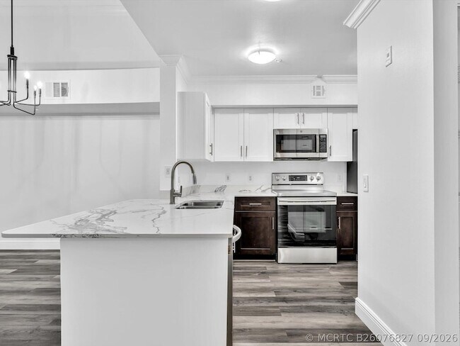 Building Photo - 2433 Centergate Dr