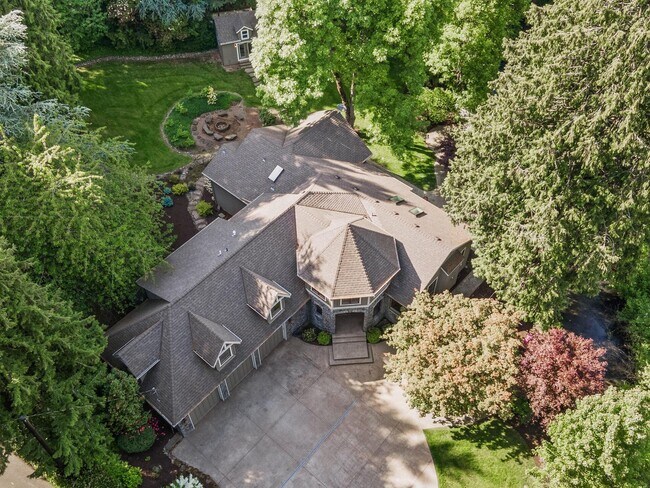 Building Photo - 4207 SE Aldercrest Rd