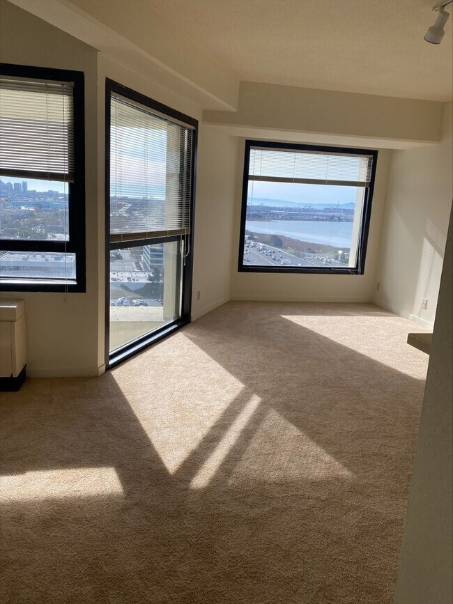 Building Photo - One Bedroom Condo in Pacific Park Plaza