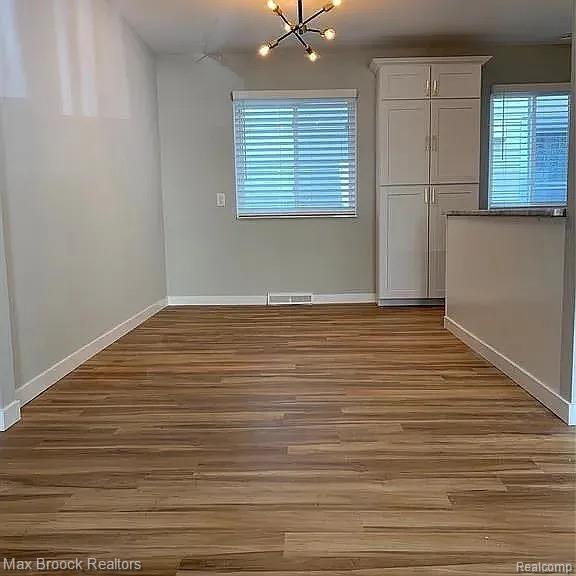 Building Photo - 252 N Harvey St