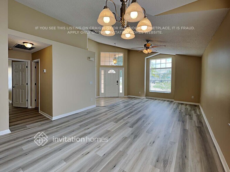Building Photo - 408 Riggs Cir
