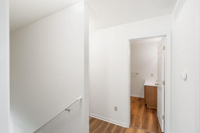 Building Photo - 4412 Cheryl Ct