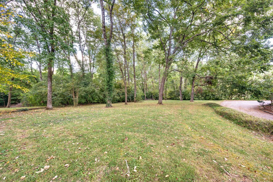 Building Photo - 3529 Trimble Rd