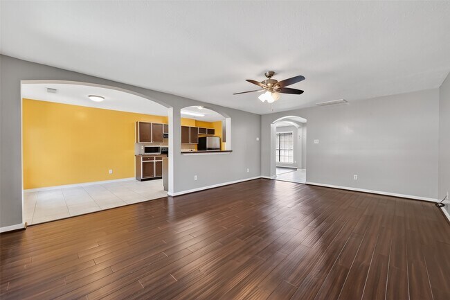 Building Photo - 11735 Alief Clodine Rd