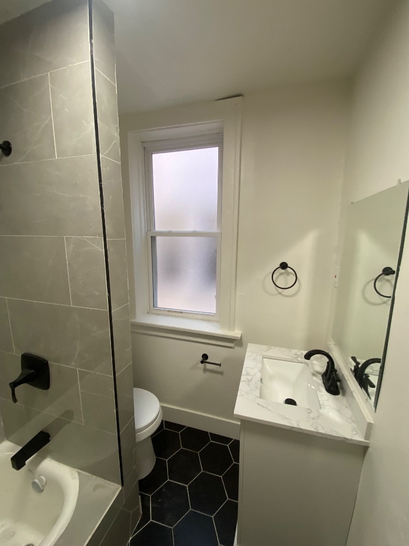 Building Photo - 4746 S Grand Blvd