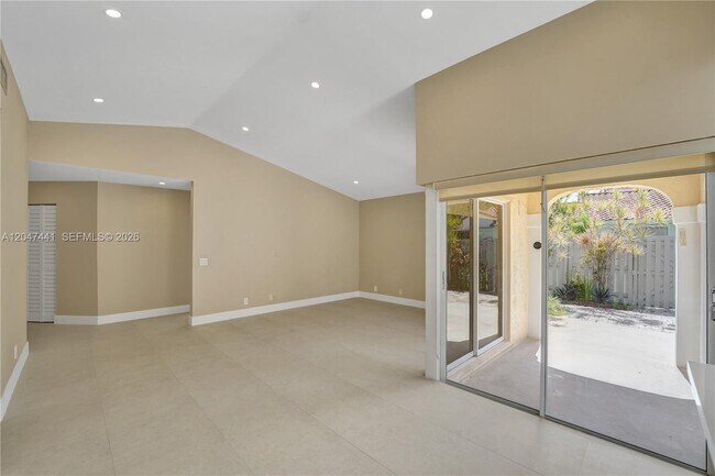Building Photo - 1361 Springside Dr