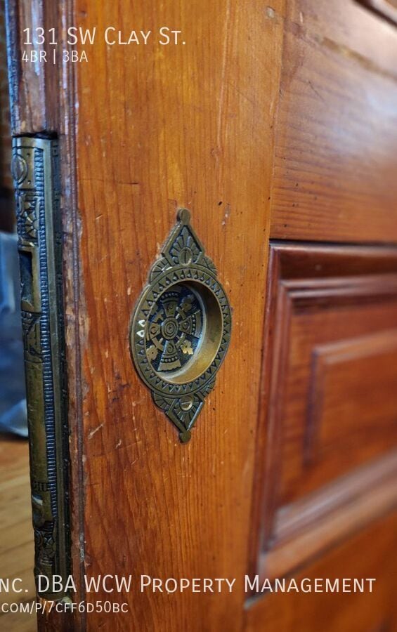 Building Photo - 131 SW Clay St