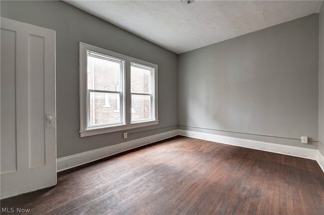 Building Photo - 14120 Superior Rd