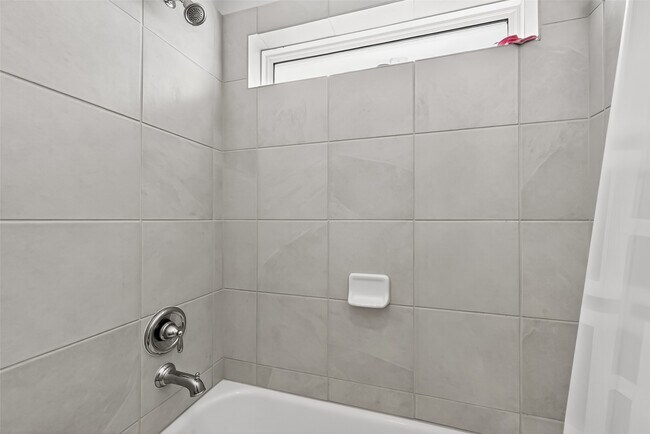 Building Photo - 1601 Darwin Cedar Dr