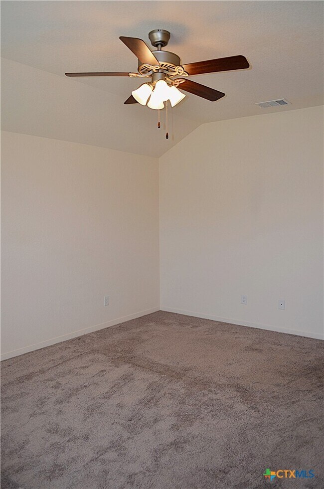 Building Photo - 6702 Keechi Valley Dr