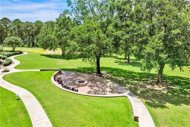 Building Photo - 18269 Colony Dr Dr