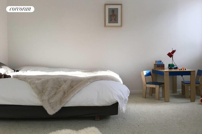 Building Photo - 115 Runnymeade Drive