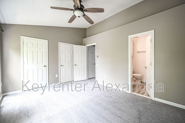 Building Photo - 7107 Tolliver St