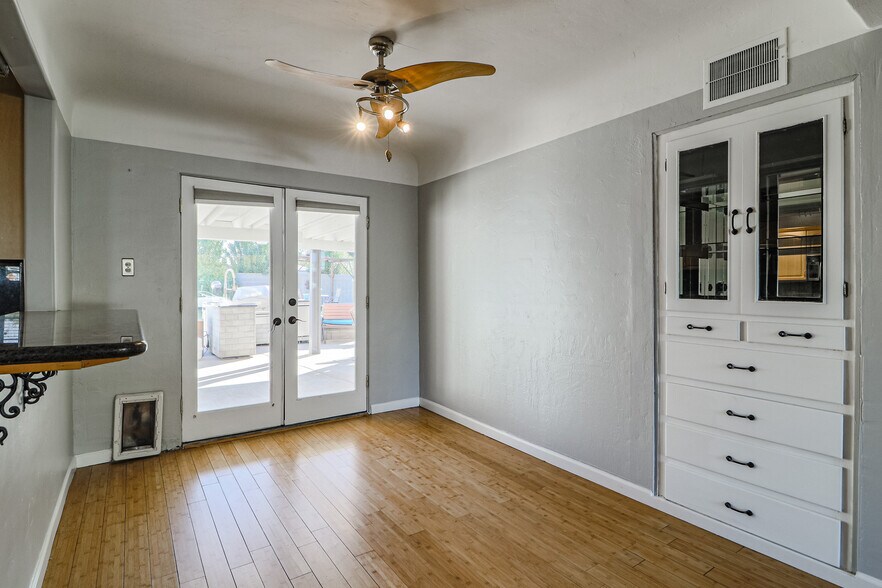 Building Photo - 2801 N 25th St