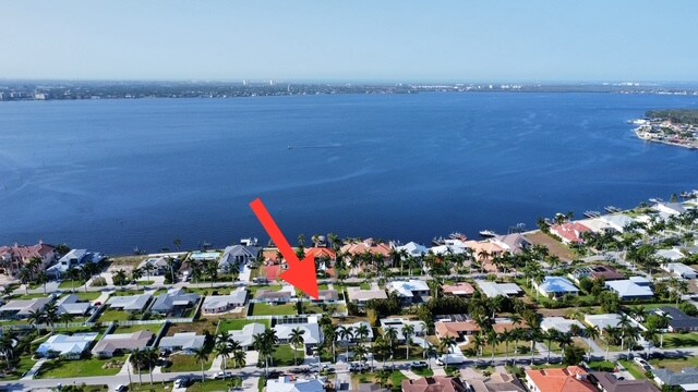 Primary Photo - 331 Bayshore Dr