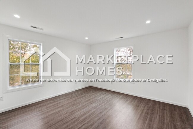 Building Photo - 4310 Ohls Ave