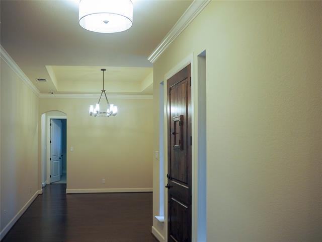 Building Photo - 400 Sunflower Ave