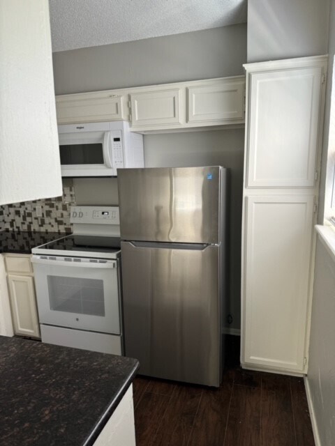 Building Photo - 6412 Lyrewood Ter