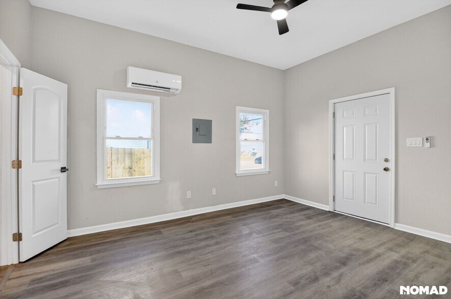 Building Photo - 249 Lee St