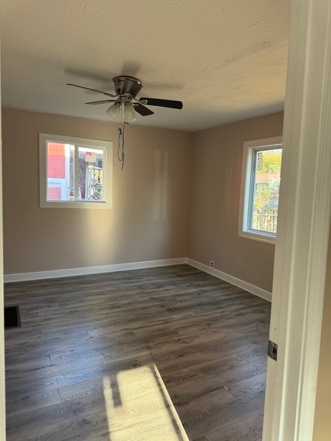 Building Photo - 1321 Brookside Ave