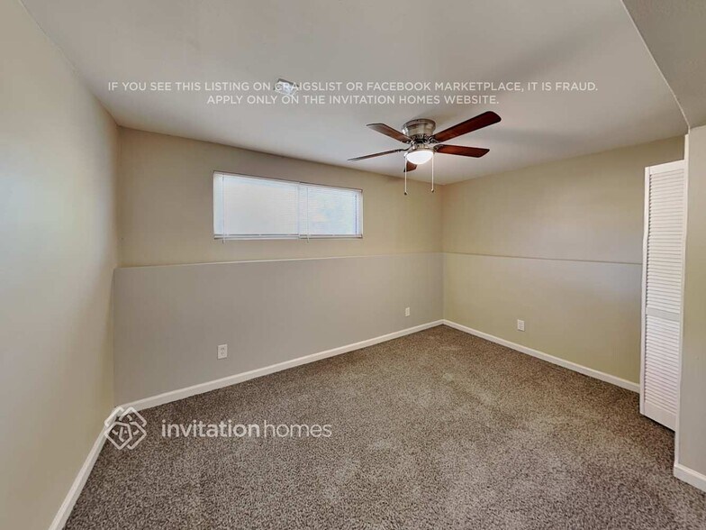 Building Photo - 10941 Albion Dr