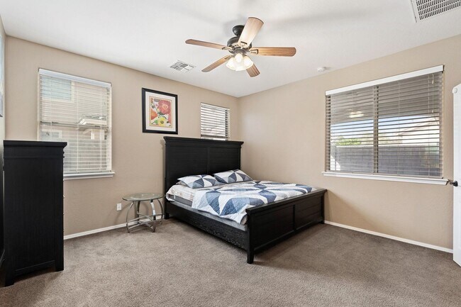 Building Photo - Welcome Home! This stunning 4 bedroom, 3 b...